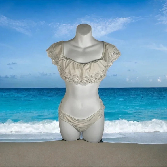 Hollister Bikini 👙 Set - Picture 1 of 8